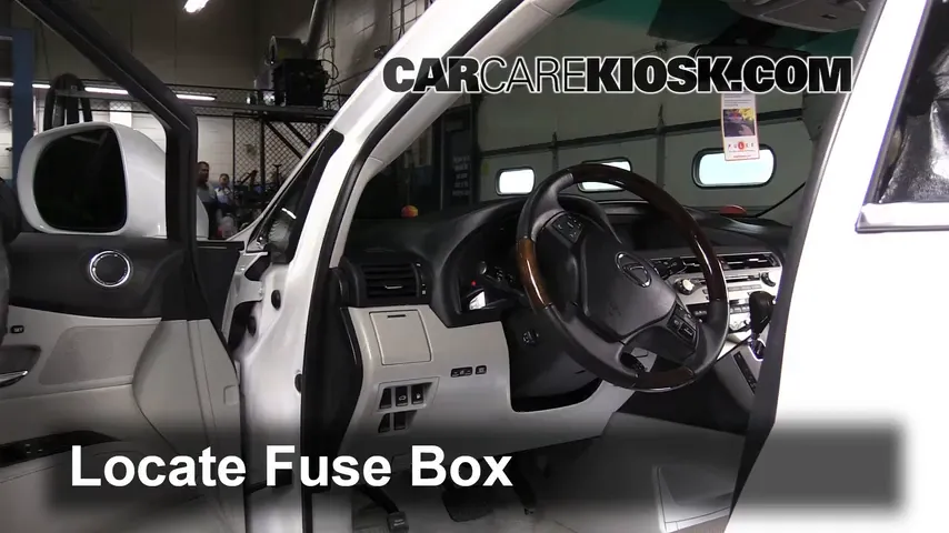 2010 Lexus RX350 3.5L V6 Fuse (Interior) Check
